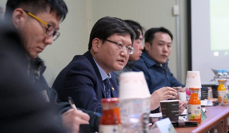 건설근로자 및 건설고용 전문가와 현장 간담회
